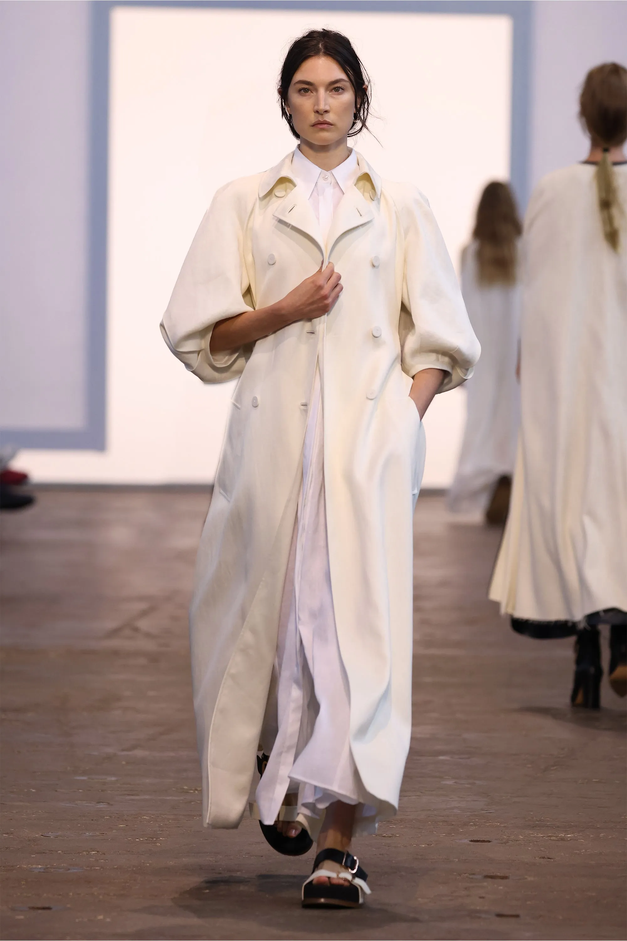 Iona Trench Coat in Ivory Textured Linen