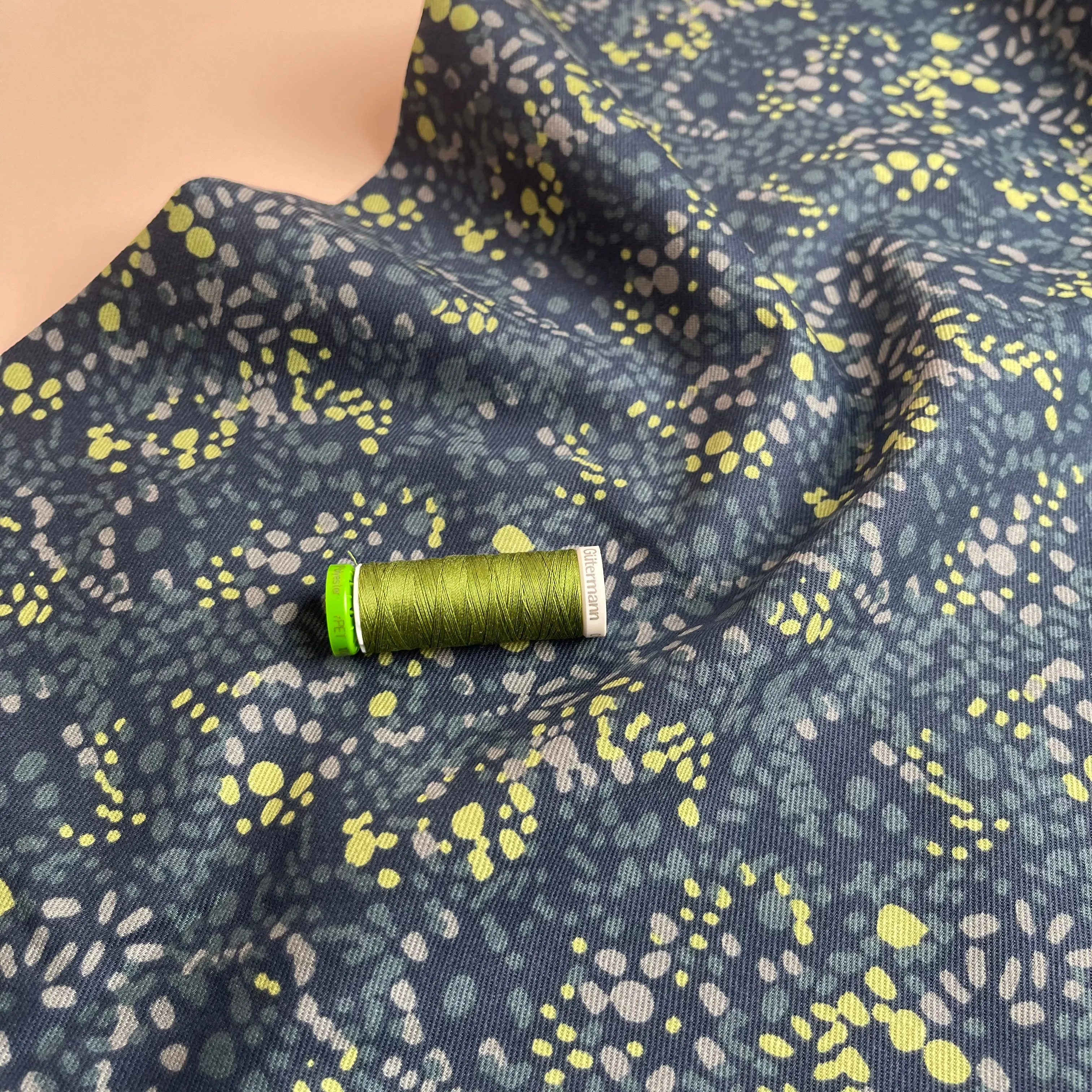 REMNANT 0.54 Metre - Little Darling Speckled Cotton Twill in Dark Navy